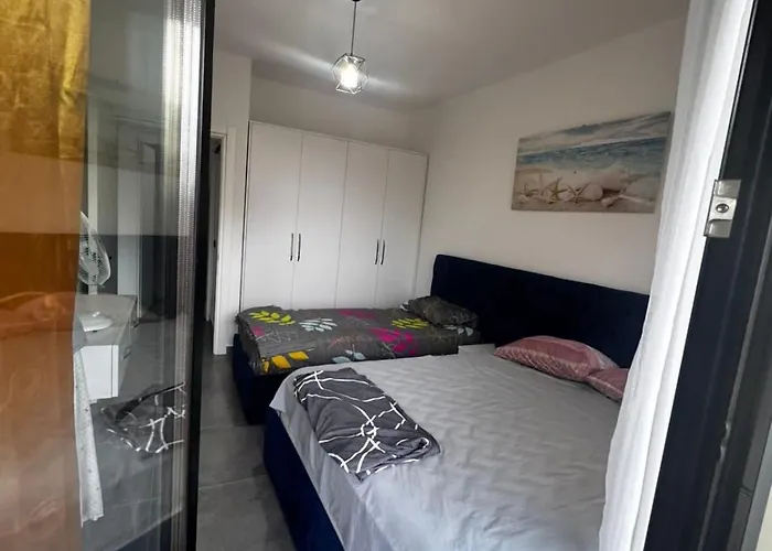 Rezidenca Onda Ishull-Lezhe